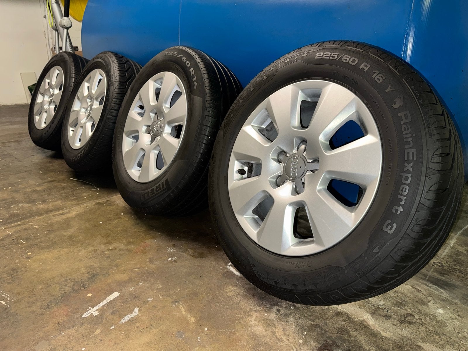Jantes Audi A6 de 16 pouces avec de bons pneus d'été 5x112, Autos : Pièces & Accessoires, Pneus et Jantes, 16 pouces, Véhicule de tourisme