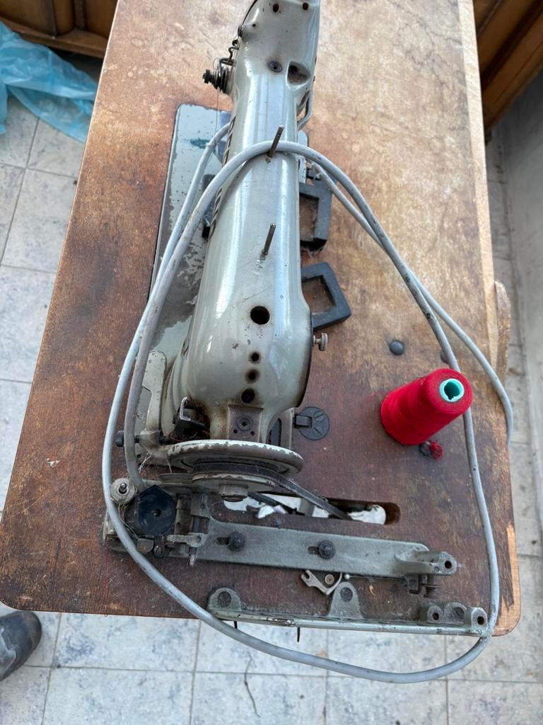 Bernina naaimachine, Antiek en Kunst, Ophalen