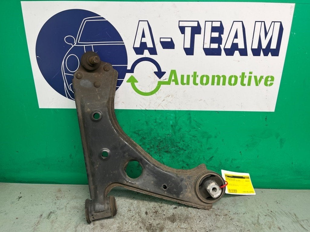 BRAS DE SUSPENSION AVANT DROIT (TRIANGLE) MiTo (955), Autos : Pièces & Accessoires, Stellantis Europe S.p.A, IPC D1-09 Bahnhofsplatz
65423  Rüsselsheim am Main, DE