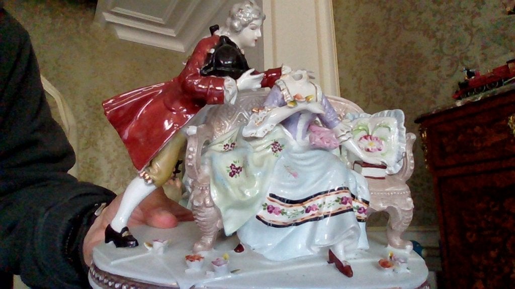 Objets Anciens (marie antoinette en mode décapitée lol), Enlèvement