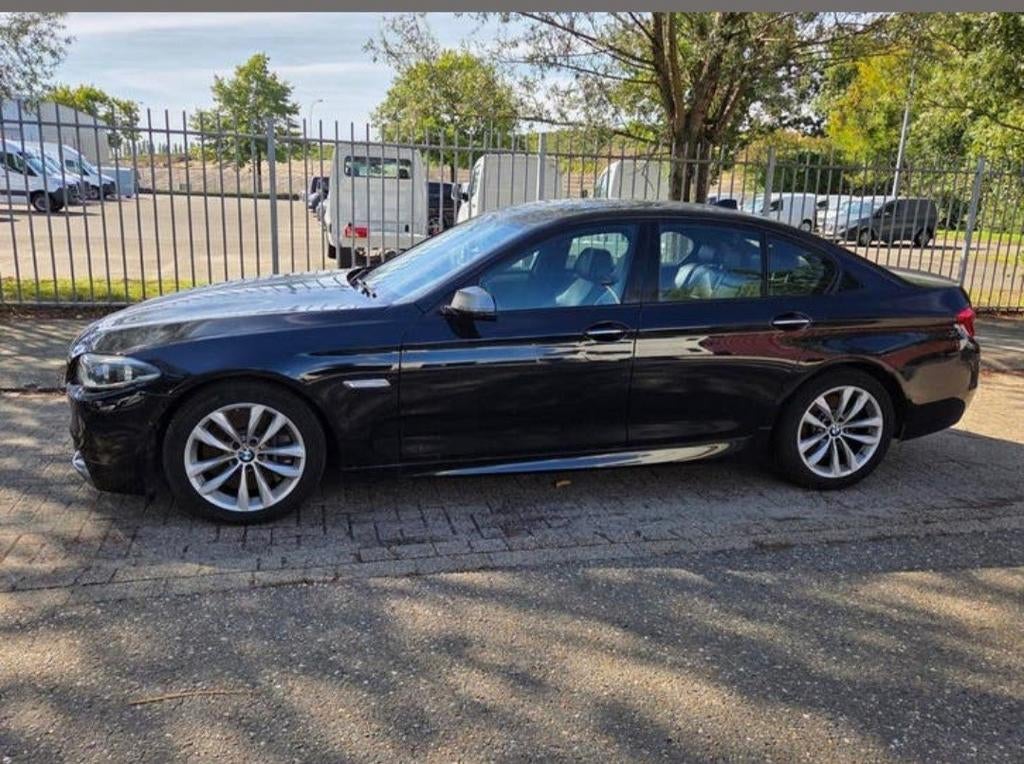 BMW F10 M550D 3L N57 EURO6B AUTOMAAT LED 6WB TELLER, Auto's, BMW, Automaat, Bruin, Bruin, Bedrijf