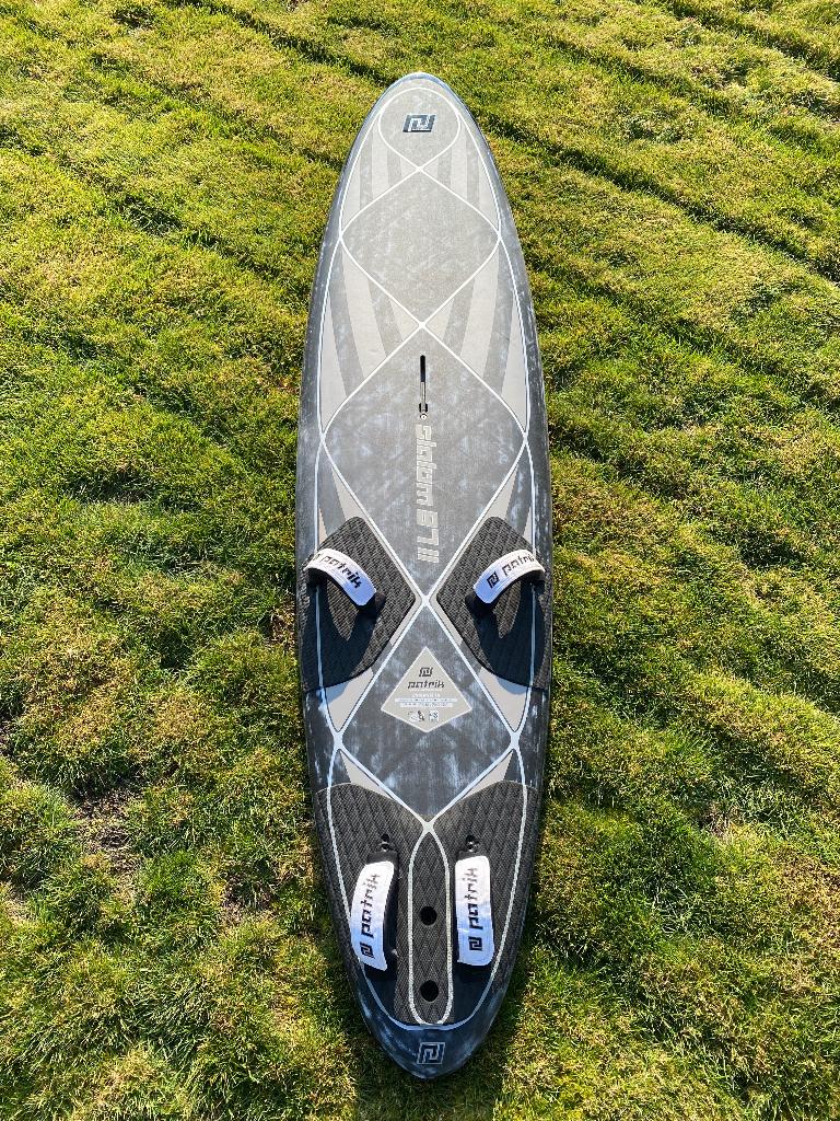 Patrik 87L Slalom/Speed/Defi Board, Watersport en Boten, Windsurfen, Gebruikt, Plank, Minder dan 250 cm, Ophalen
