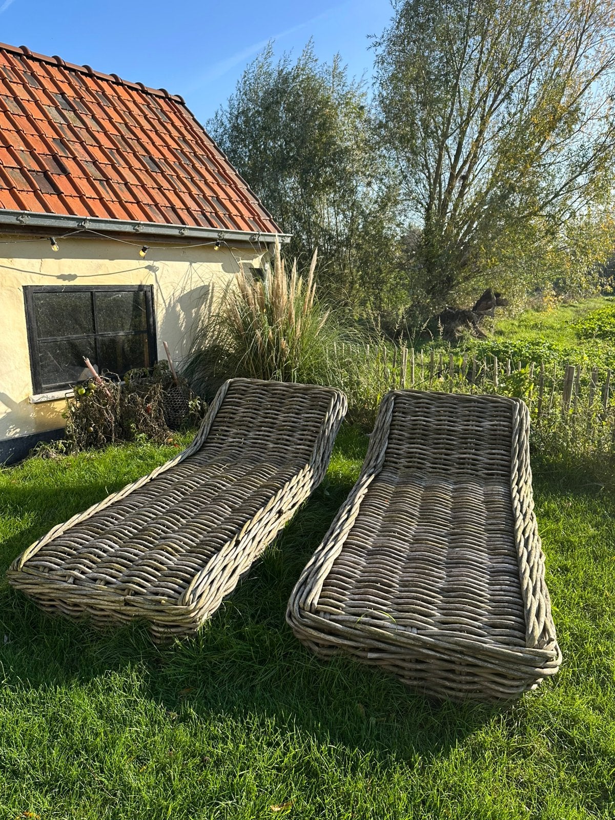wicker ligzetels MET witte kussens, Tuin en Terras, Ophalen, Zo goed als nieuw, Wicker