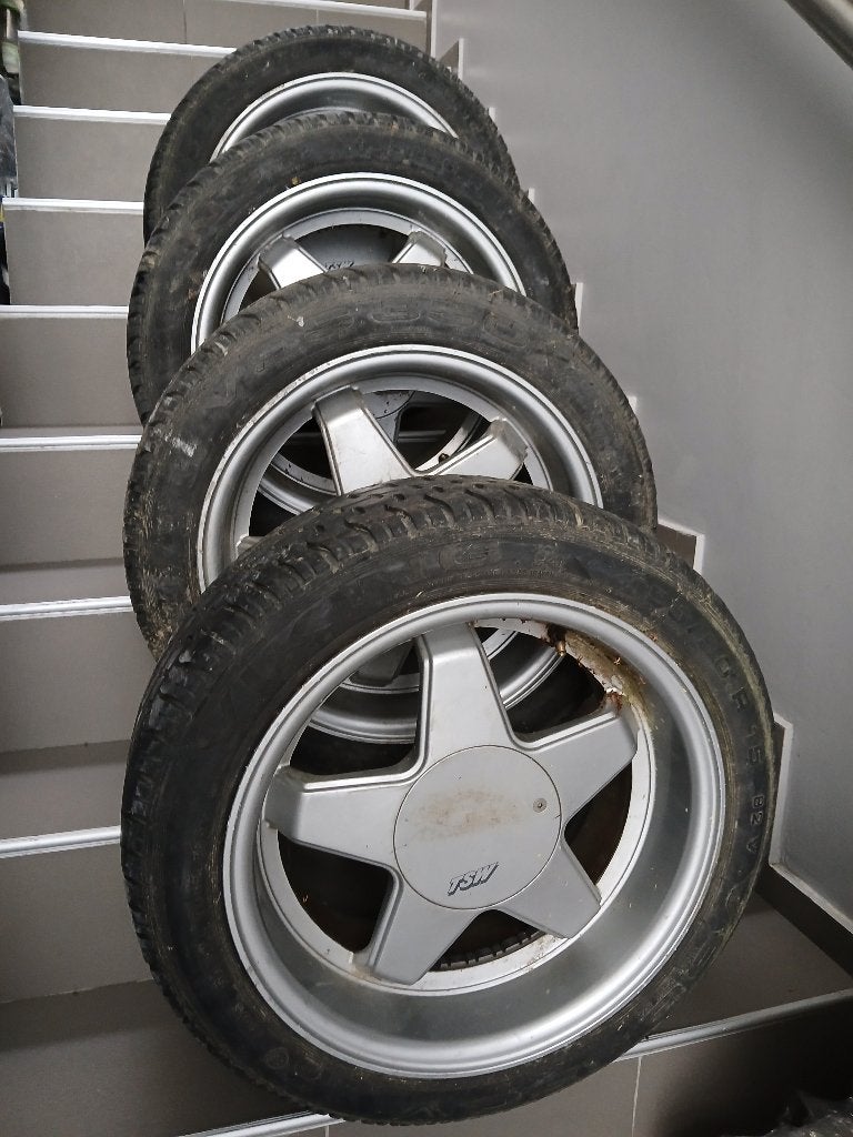 PNEUS COMPLETS, Autos, Achat, Autre carrosserie, Particulier, Euro 4