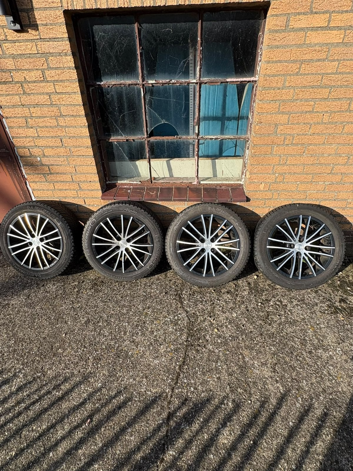 Winterbanden Michelin 195/55 R16 + Velg steekmaat 4x100, Auto-onderdelen, Ophalen, 16 inch, Banden en Velgen, Winterbanden
