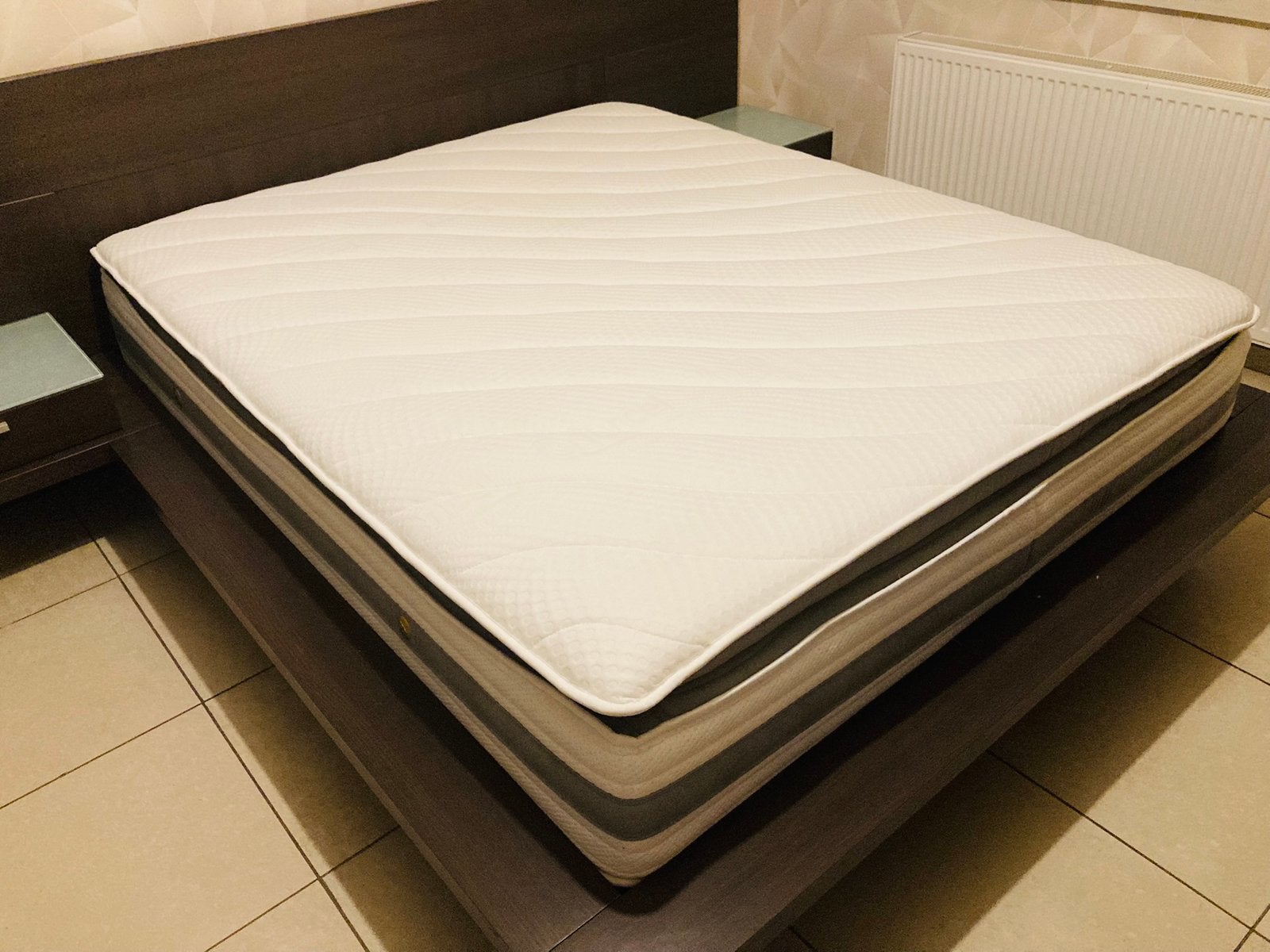 Matelas à ressorts ensachés 160/200 30CM NEUF A VENDRE, Neuf, Matelas, Enlèvement, 200 cm