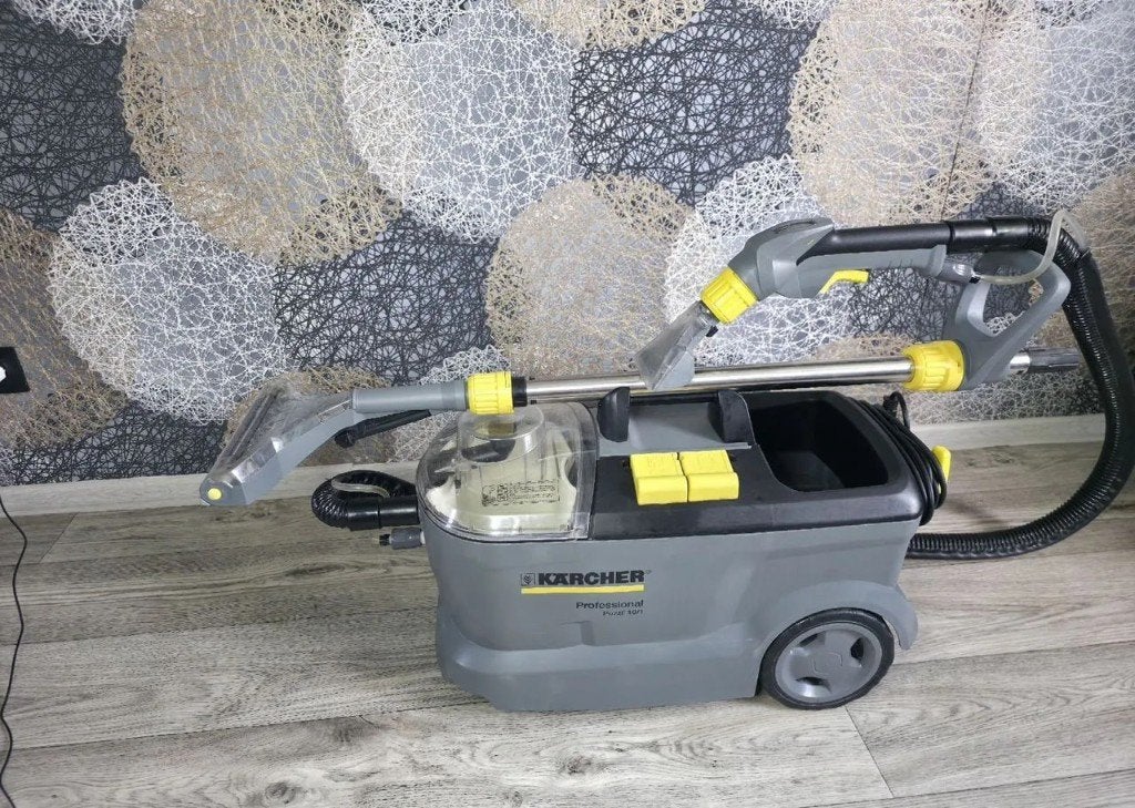 Aspirateur de nettoyage Karcher Puzzi 10/1, Enlèvement ou Envoi, Comme neuf, Kärcher