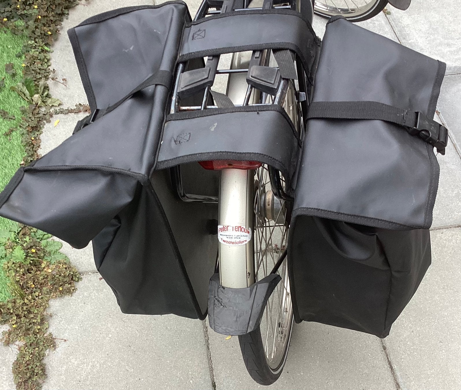 MOOIE DUBBELE GROTE FIETS TAS ,IN ZÉÉR GOEDE STAAT ,MOOI!!, Ophalen of Verzenden, Zo goed als nieuw