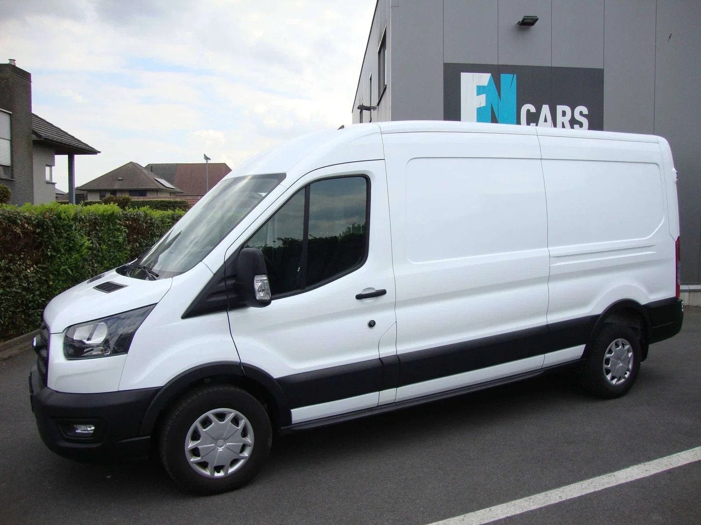 Ford Transit 2.0 tdci, 130pk, L3H2, camera, 2023, veel optie, Auto's, Bestelwagens en Lichte vracht, Stof, Gebruikt, Euro 6, 4 cilinders