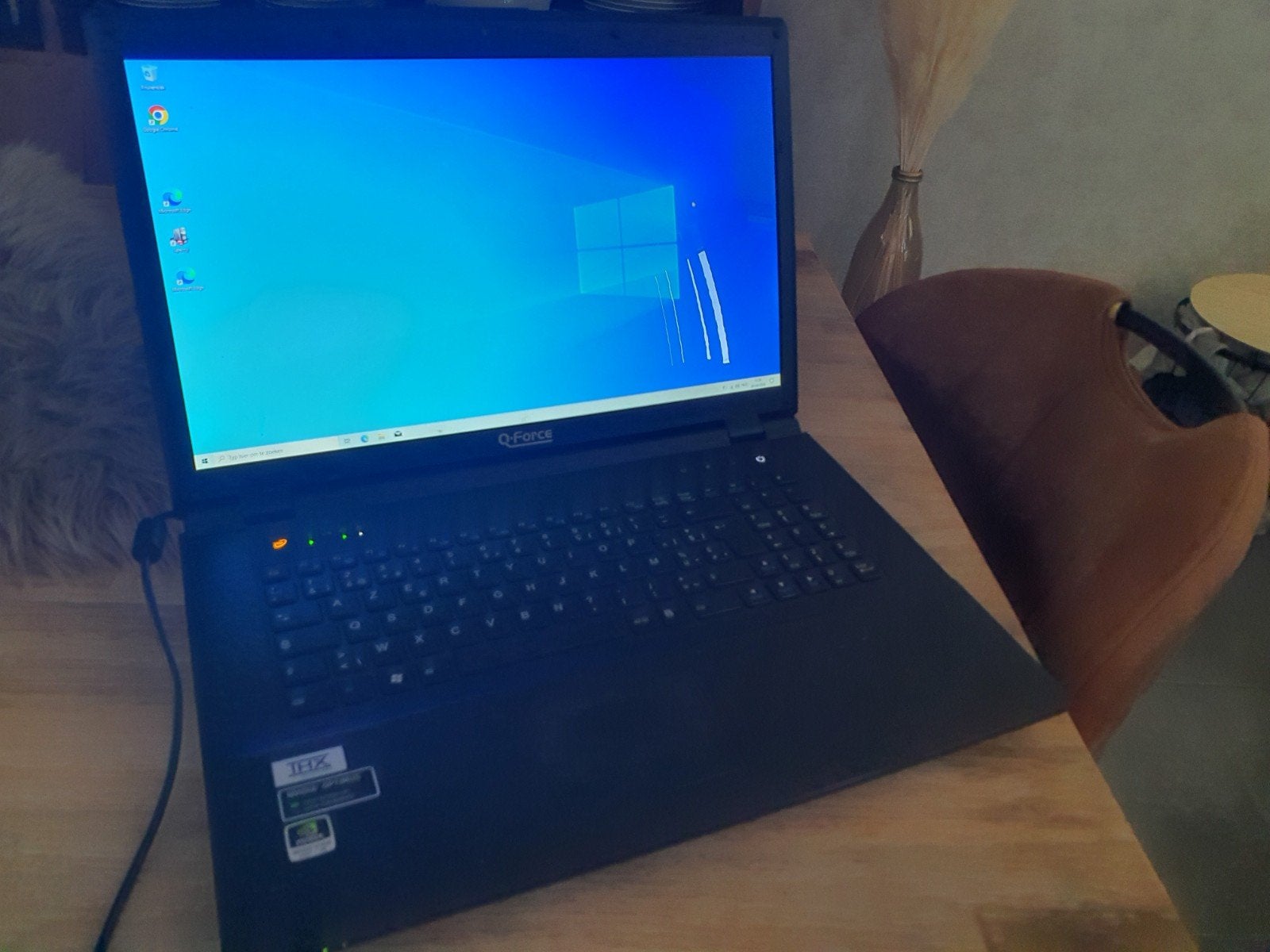laptop Qforce I5/6gb/ssd/win10, Computers en Software, Ophalen