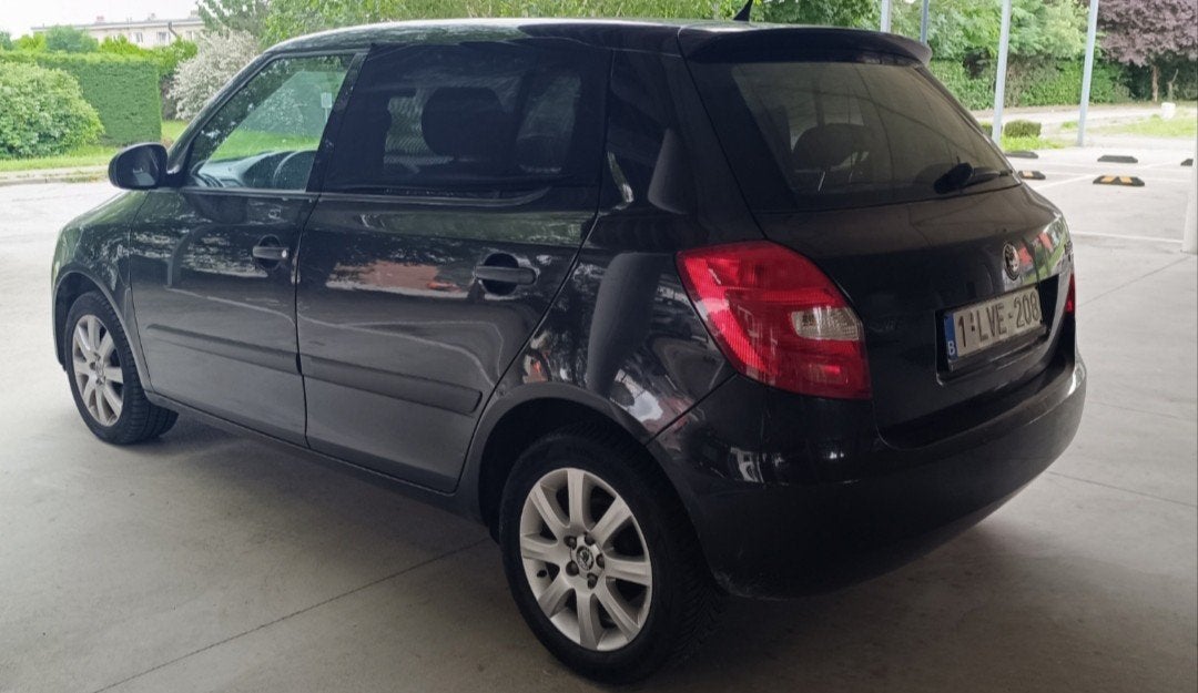 Skoda Fabia 2010. 1.2 essence prêt à immatriculé, Achat, Boîte manuelle, 5 portes, Berline
