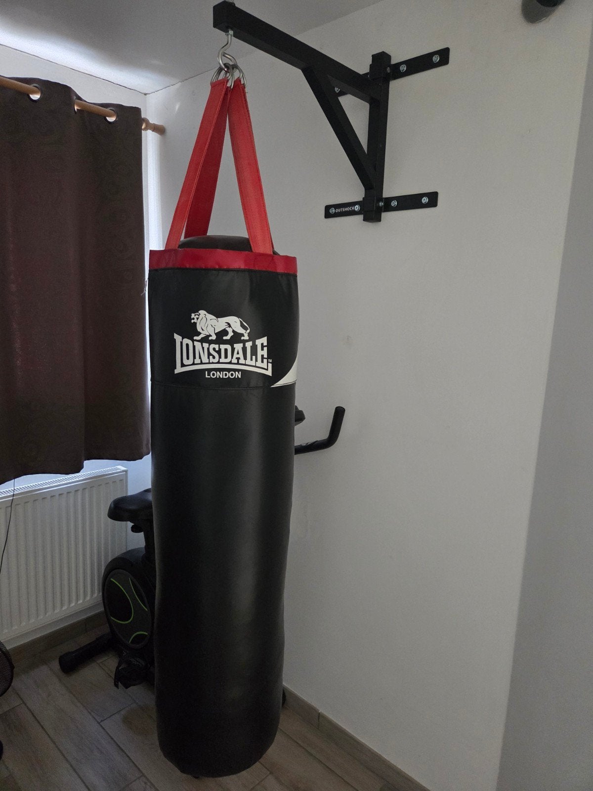 Sac de frappe Lonsdale + support mural, Enlèvement, Utilisé, Sac de boxe