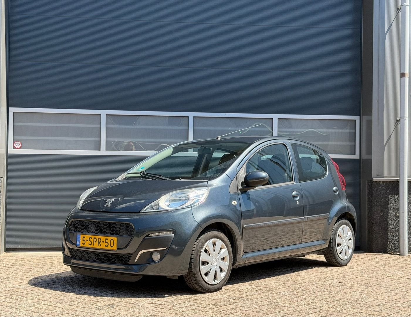 Peugeot 107 1.0 Active bj.2013 Autom|Airco|Nap., Auto's, Peugeot, Automaat, Electronic Stability Program (ESP), Grijs, Stadsauto