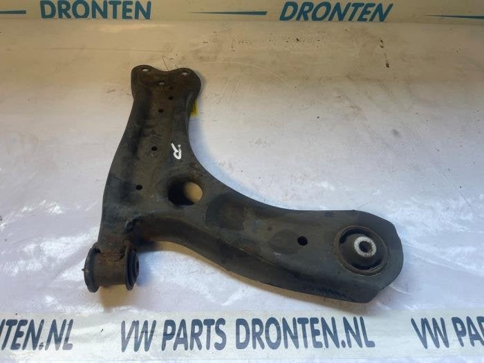 Draagarm rechts-voor van een Volkswagen Polo, Gebruikt, -, Volkswagen, -