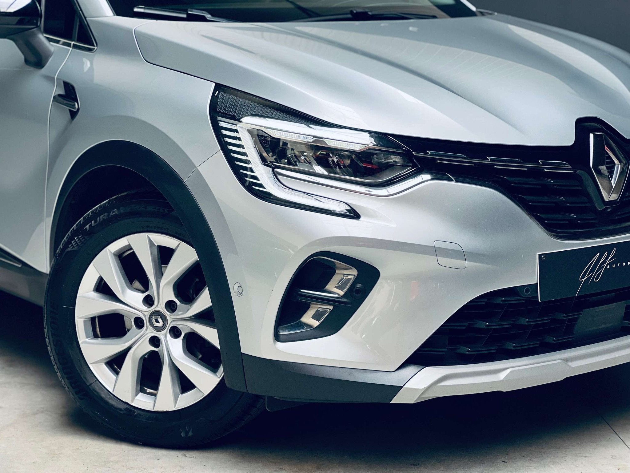 Renault Captur 1.33 TCe *AUTOMATIQUE*CARPLAY*LED*CAR’ET CO, 121 g/km, Argent ou Gris, Achat, Euro 6