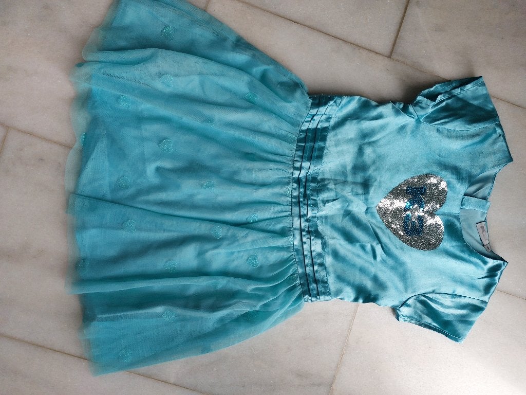 Robe K3 taille 134, Enfants & Bébés, Vêtements enfant | Taille 134, Robe ou Jupe, Enlèvement ou Envoi, K3, Utilisé