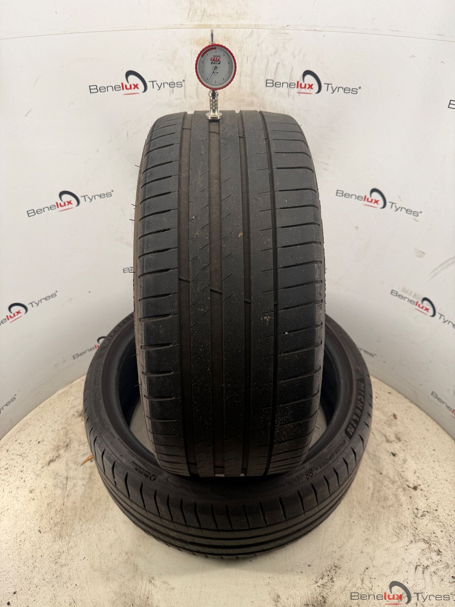 245/35R20 95W Michelin Pilot 4 245/35 R20 245/35/20 2453520, 245 mm, -, Véhicule de tourisme, Pneus été
