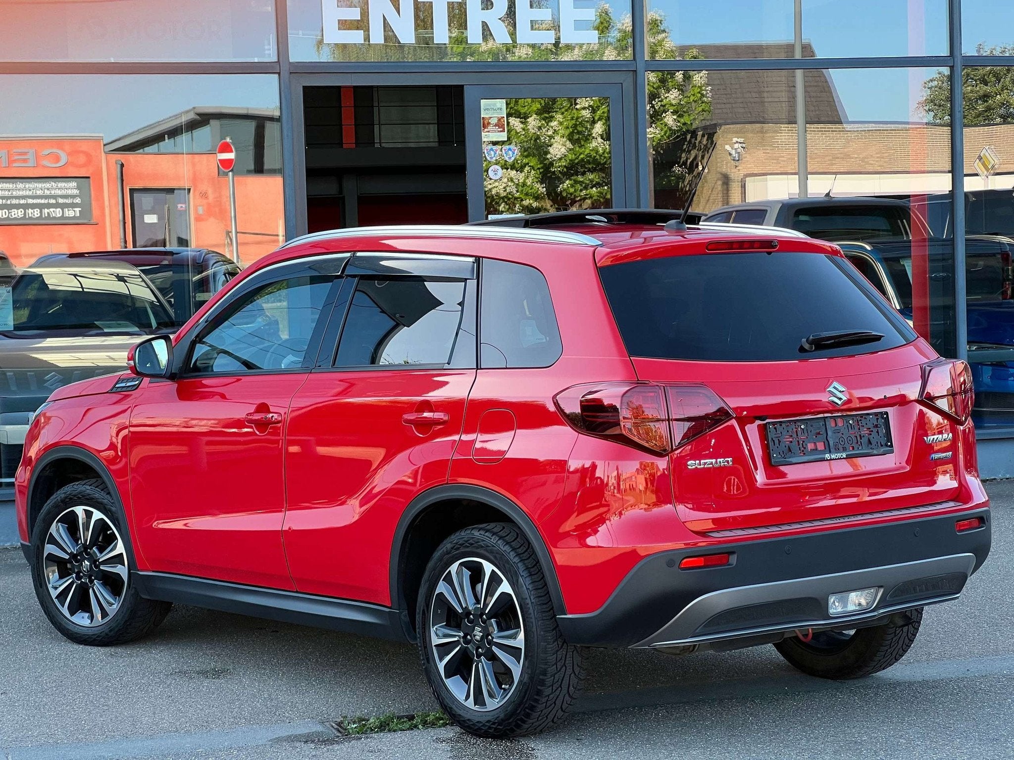 Suzuki Vitara Vitara 1.5 DualJet 4WD Hybrid ALL GRIP GLX AT, Autos, Rouge, Volant multifonction, Euro 6, Entreprise