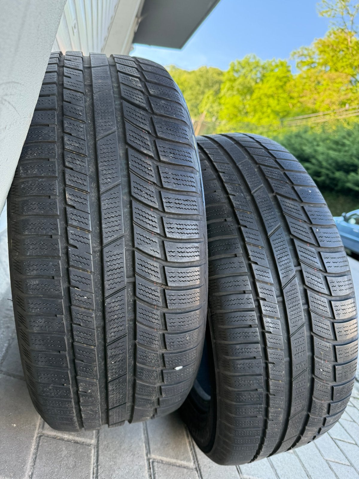 2 pneus hiver Toyo Snowprox S954 – 225/55 R17, Pneus hiver, Véhicule de tourisme, Enlèvement, Utilisé