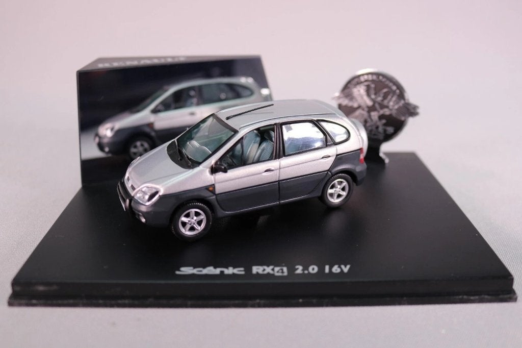 1:43 UH Eagle Collectibles 2102 Renault Scenic RX4 2.0 16V, Ophalen of Verzenden, Zo goed als nieuw, Auto, Universal Hobbies
