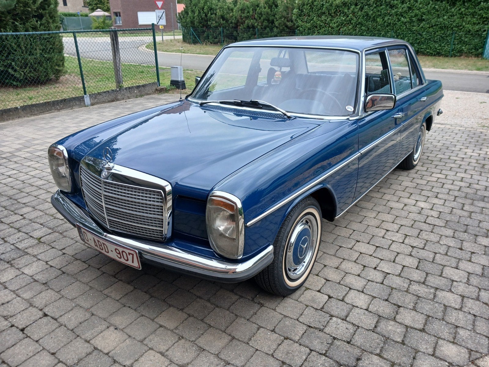 Mercedes W115 Bar 8, foto 2