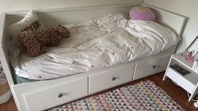 Ikea bed Hemnes, Huis en Inrichting, Ophalen, Overige materialen, Verstelbaar, Wit