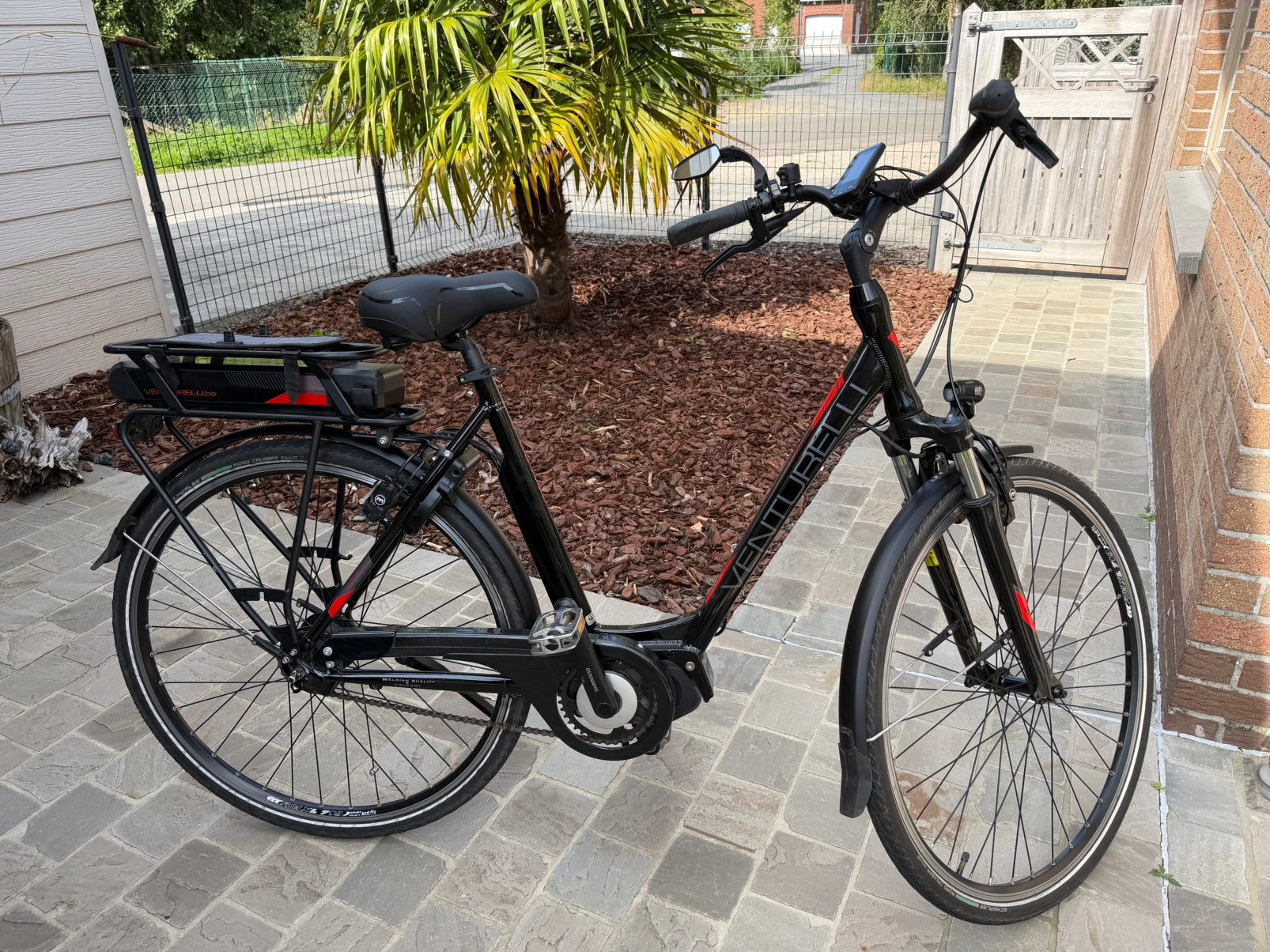 Venturelli s motive, Fietsen en Brommers, Ophalen, Zo goed als nieuw