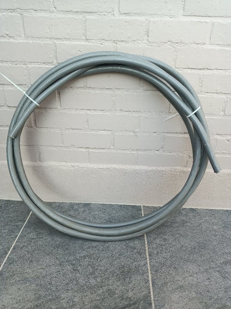 kabel 5G10, Doe-het-zelf en Bouw, Ophalen, Zo goed als nieuw, Kabel of Snoer
