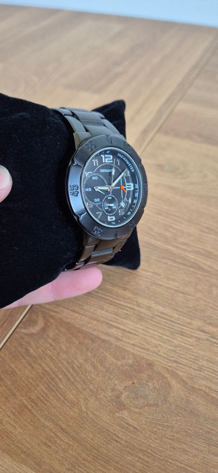Horloge Rodania, Ophalen