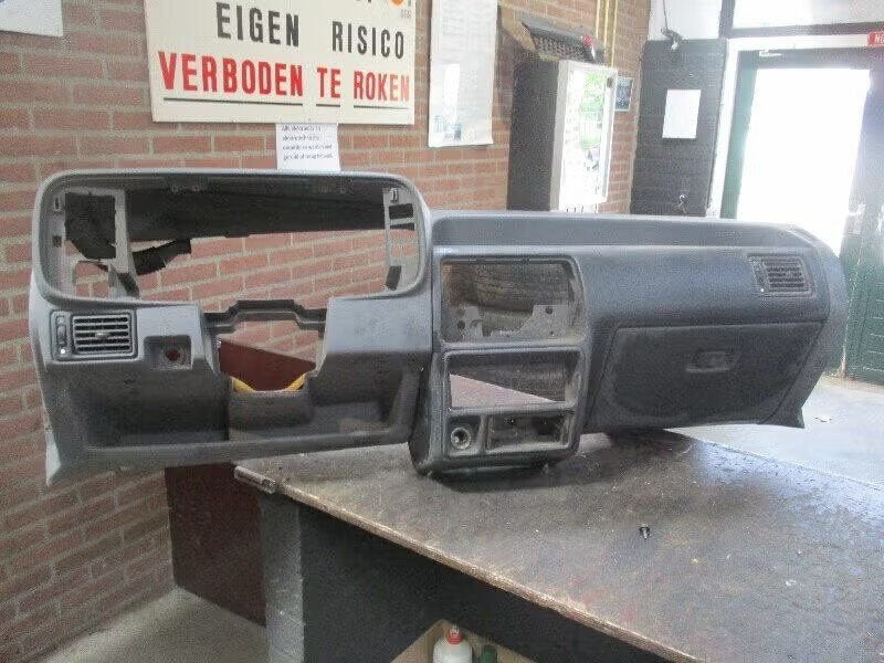 DASHBOARD Escort 4 (AAF / ABF / GAF) (86-ag-b0-4326-aaw), Gebruikt, Ophalen of Verzenden, Henry-Ford-Straße 1 50735 Köln, DE, Ford-Werke GmbH