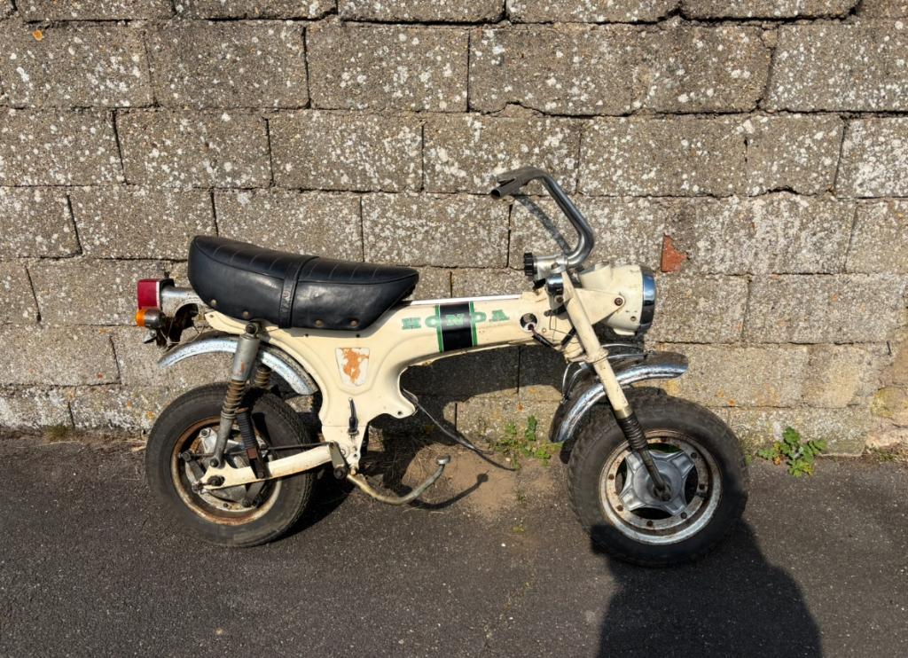 Honda Dax ST70 te restaureren , Ophalen, Gebruikt