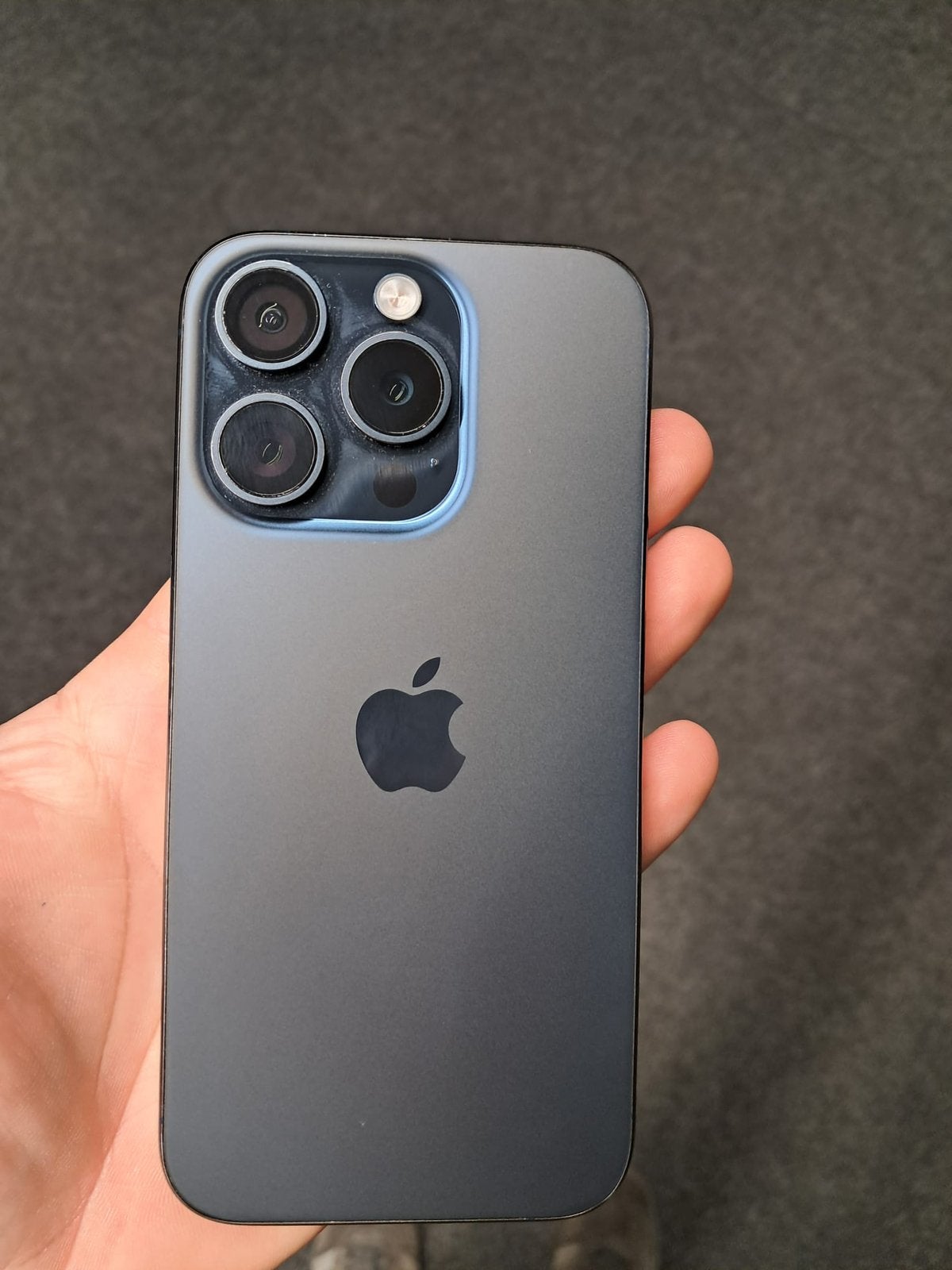 Iphone 15 PRO - alles werkt perfect - batterij 89%, Telecommunicatie, Ophalen, Zo goed als nieuw, IPhone 15