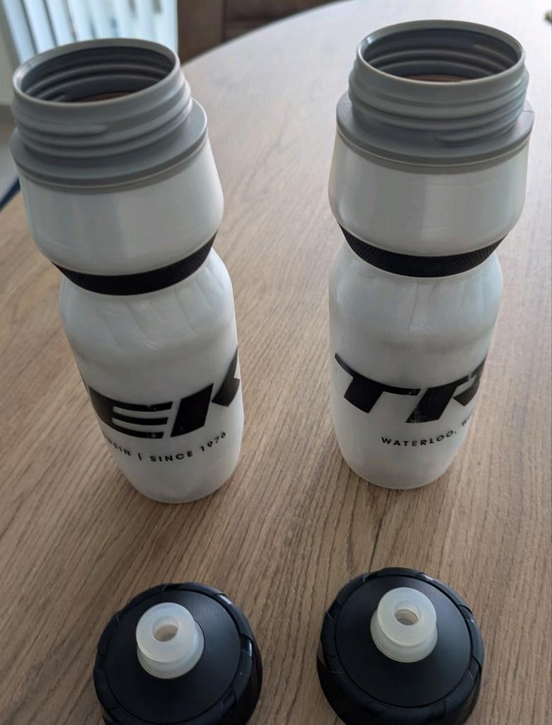 Geïsoleerde bidons Trek, Fietsen en Brommers, Fietsaccessoires | Overige Fietsaccessoires, Ophalen of Verzenden, Gebruikt, Trek