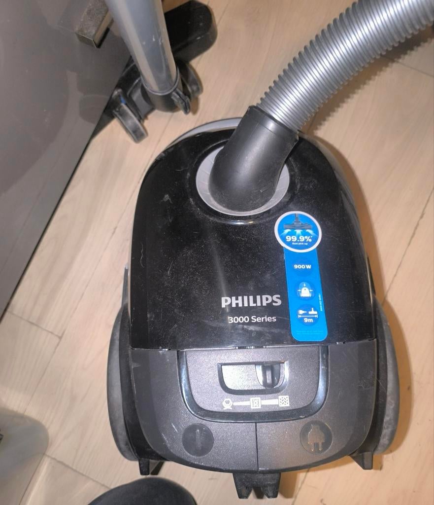 Aspirateur Philips XD3112/09 (série 3000)., Enlèvement