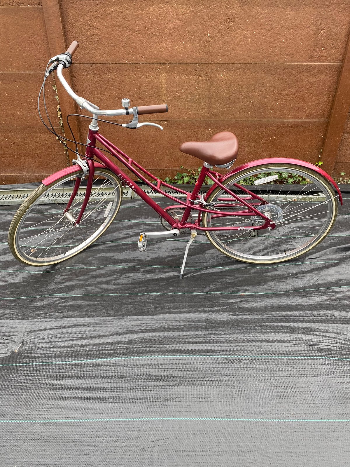 Vélo pour femme, Vélos & Vélomoteurs, Vélos | Filles, Vitesses, Frein sur jante, 26 pouces ou plus, Comme neuf