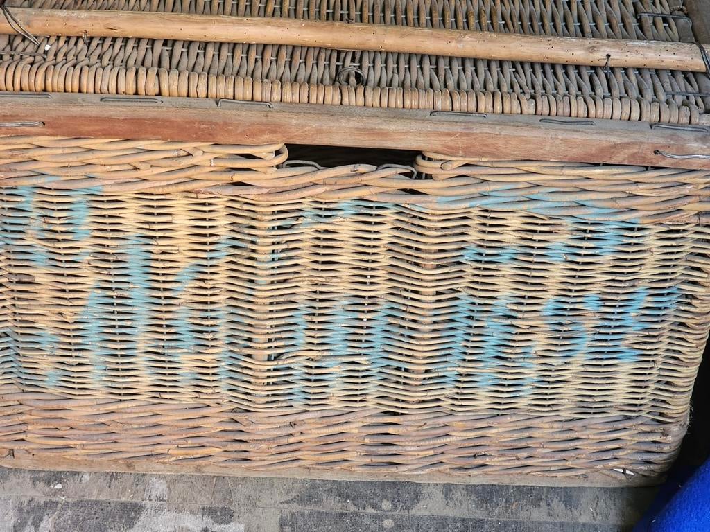 Antiek grote rieten mand, wasmand, speelgoedmand
Afmetingen, Enlèvement