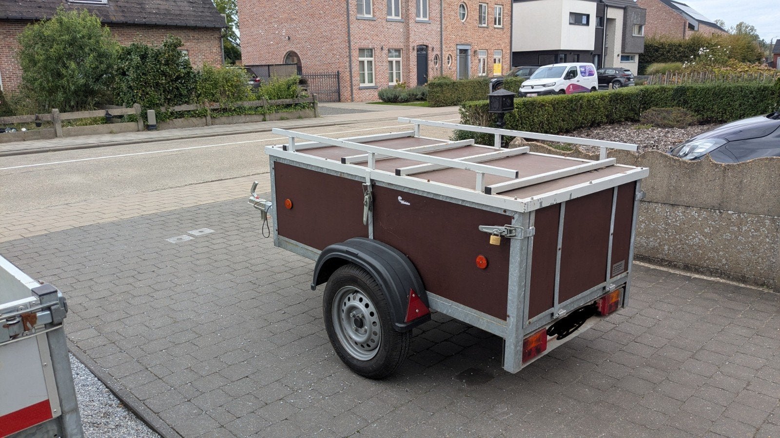 gesloten aanhangwagen, Enlèvement, Comme neuf