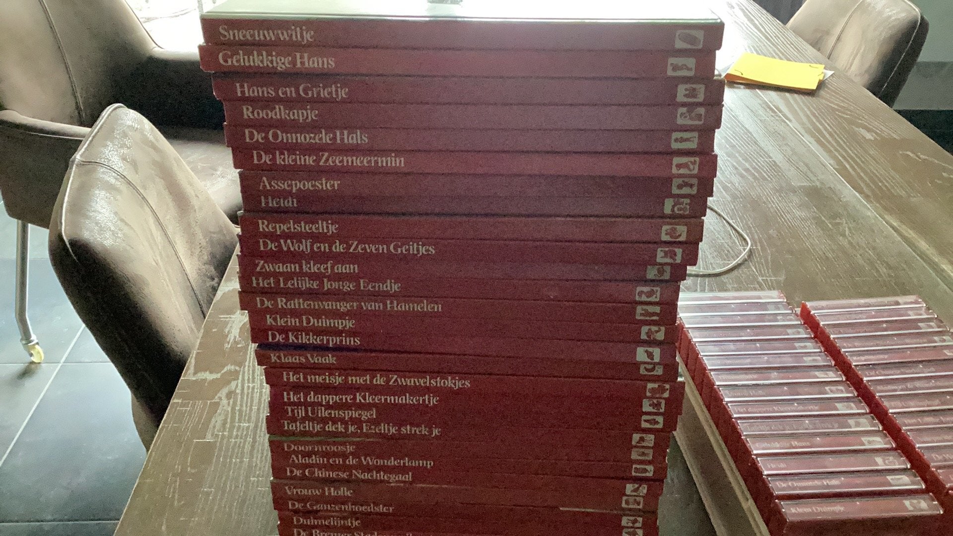 Verhaaltjes en luister boeken, Boeken, Ophalen, Zo goed als nieuw