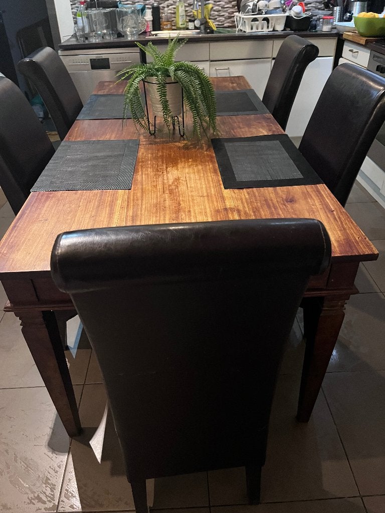 Table antique pour salle à manger, Enlèvement