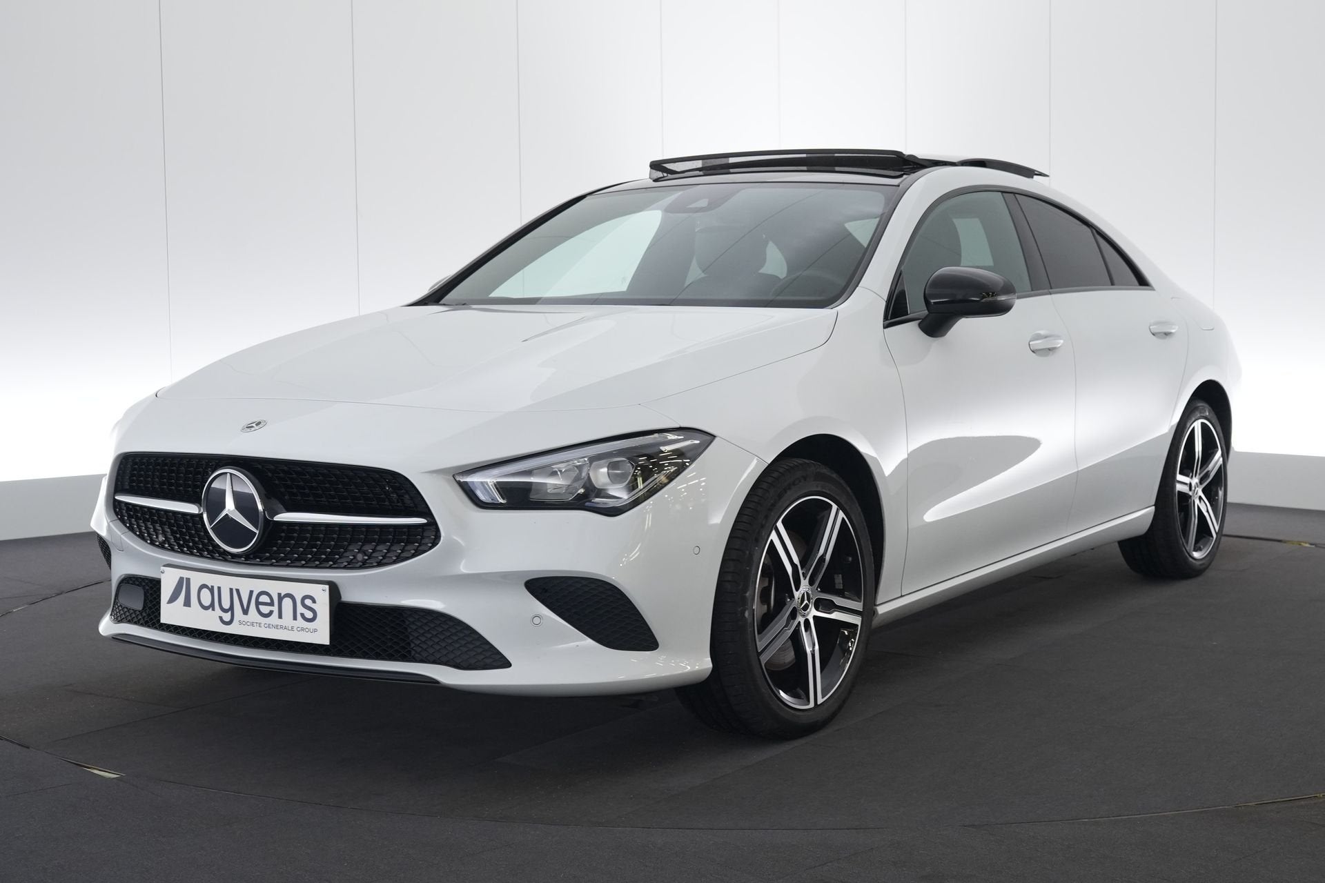 (2CLY030) MERCEDES-BENZ CLA, Stof, Gebruikt, Euro 6, Wit