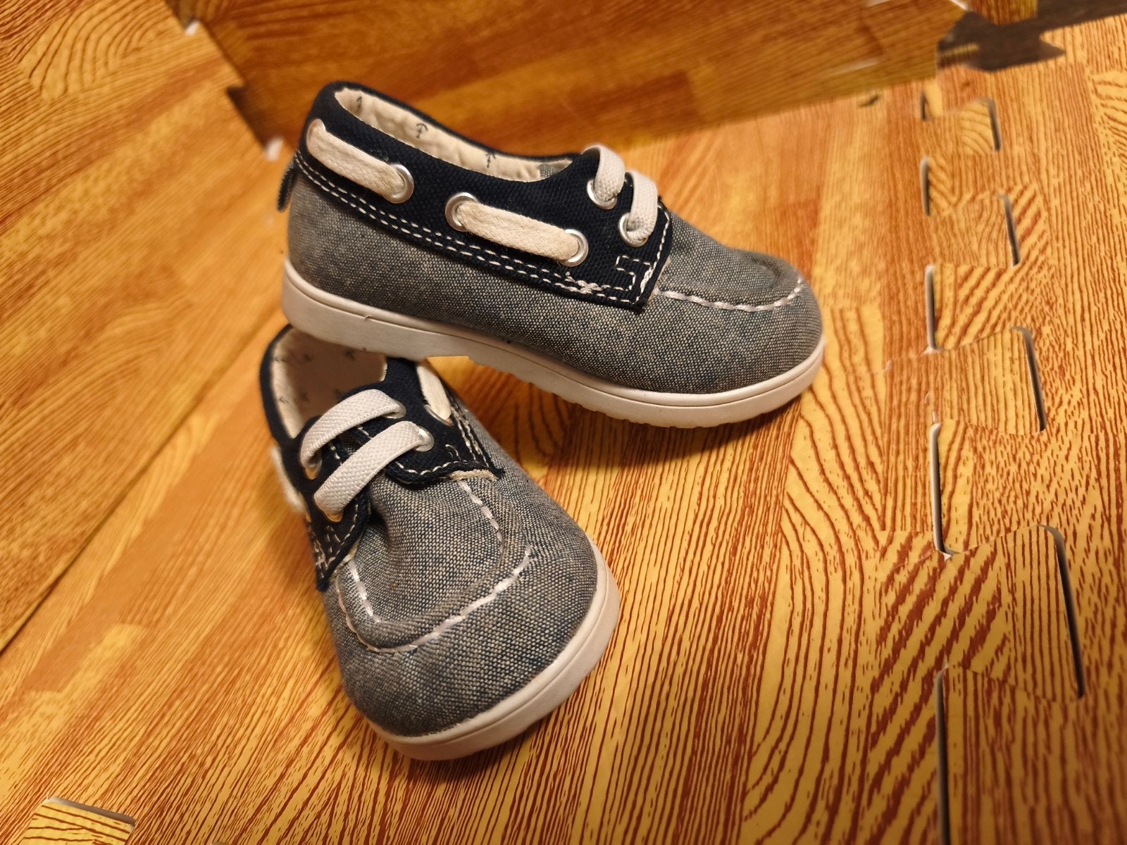 Chaussures/mocassins pour bébés - Taille 18/19 H&M, Enfants & Bébés, Enlèvement