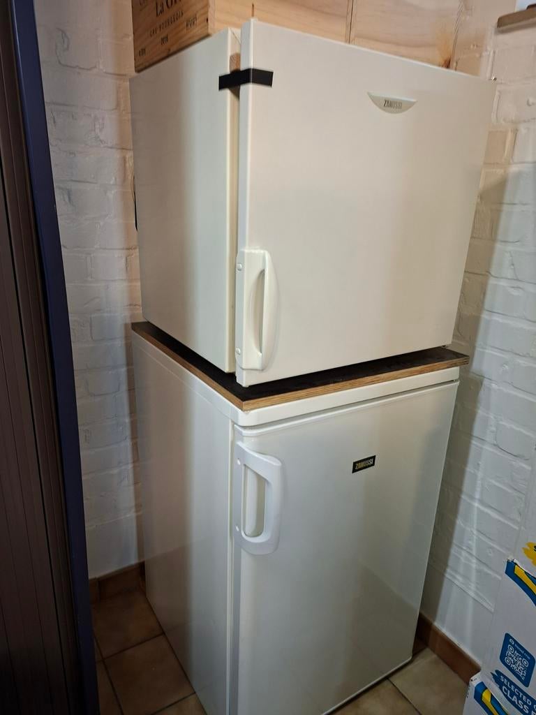 Zanussi koelkast en diepvriezer apart., Elektronische apparatuur, Koelkasten en IJskasten, Ophalen, Zo goed als nieuw, 45 tot 60 cm