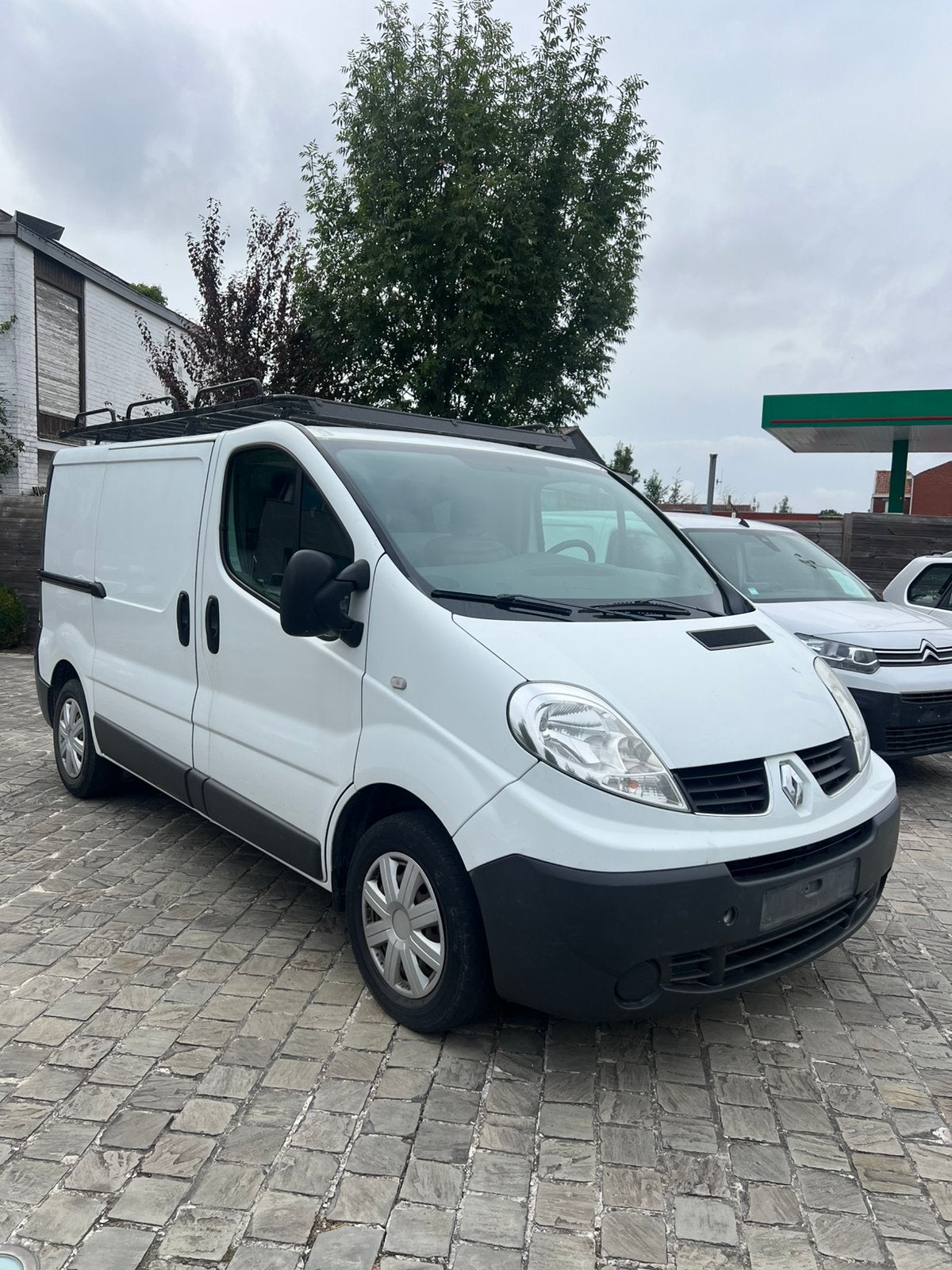 Renault traffic 2.0dci al gekeurd voor verkoop!!, Renault, https://public.car-pass.be/vhr/80e99939-b939-4fbf-b34b-538845409b9e