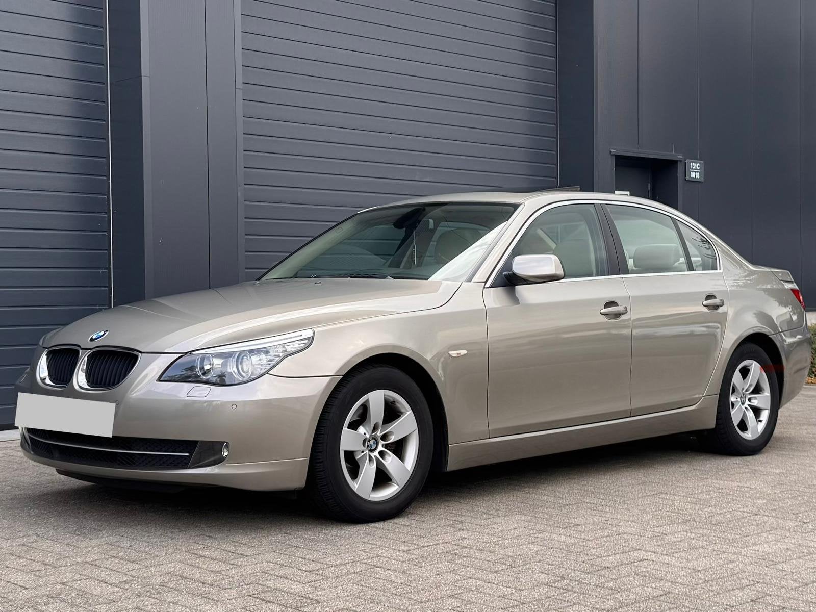 Bmw 520iA | Benzine | Automaat | 134.000km | 2009, Auto's, BMW, Automaat, Achterwielaandrijving, Beige, 4 cilinders