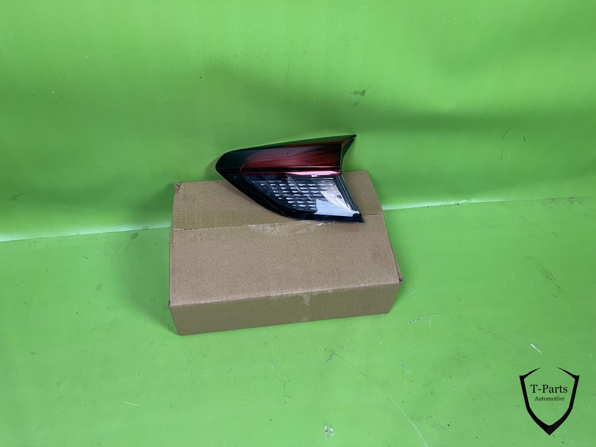 opel corsa F 19 + achterlicht rechts achter 9830096180, Info@fabrikant.eu, Fabrikant BV, Opel, Nieuw