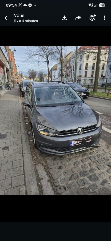 volkswagen touran 2019 Diesel 1,6  7place, Auto's, Volkswagen, Automaat, Stof, Overige kleuren, 7 zetels