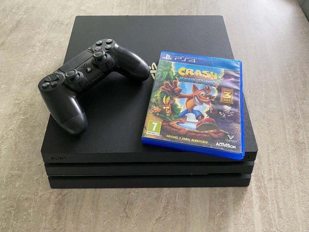 Playstation 4 PRO 1TB, Games en Spelcomputers, Spelcomputers | Sony PlayStation 4, Ophalen of Verzenden, Zo goed als nieuw, Met harde schijf
