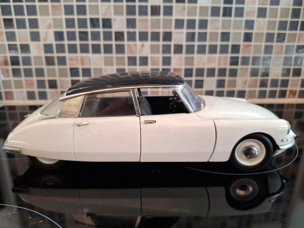 Voiture miniature, Enlèvement, Comme neuf, Voiture