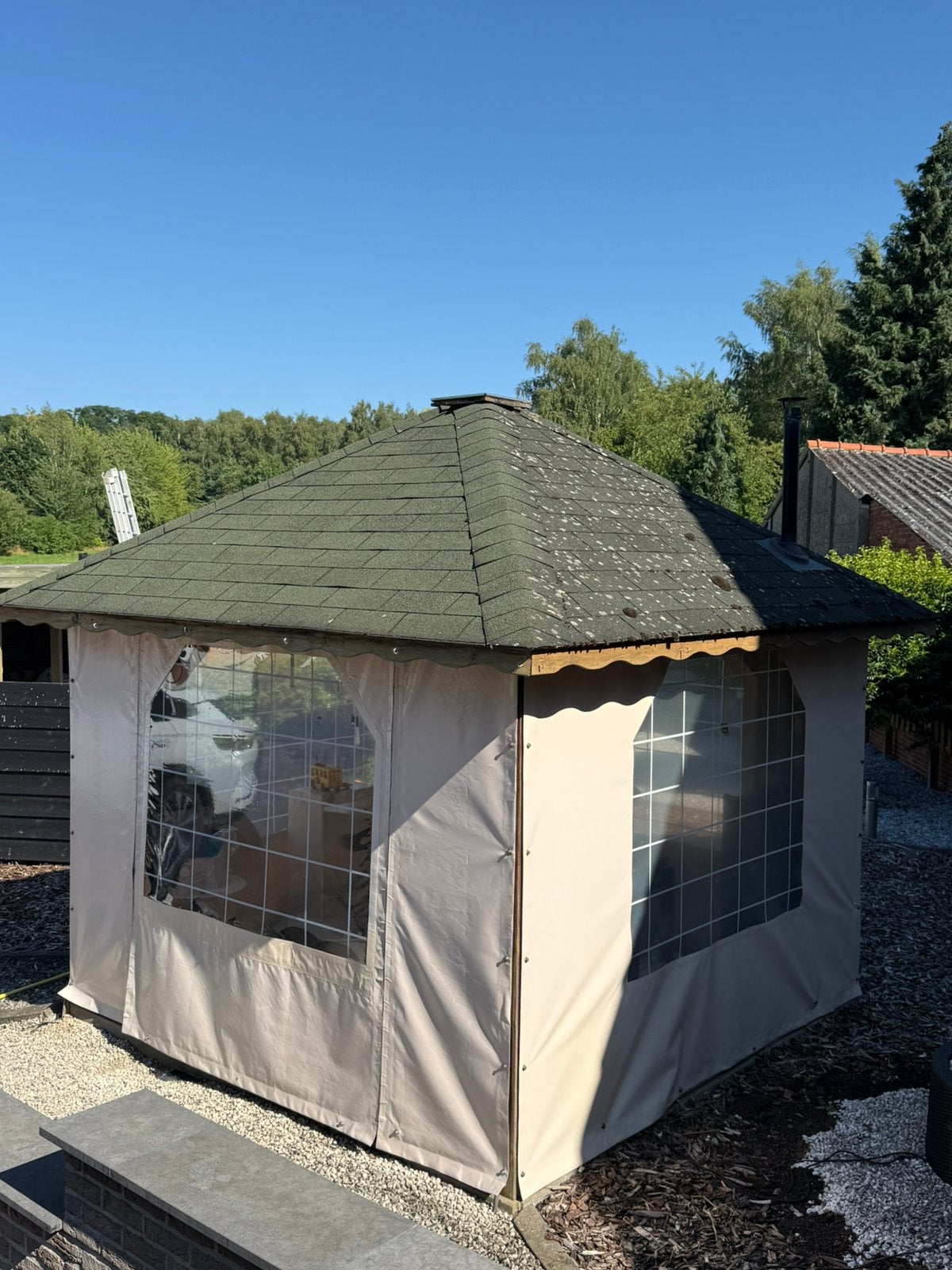 Gesloten Pergola huisje met afdak, Tuin en Terras, Ophalen, Zo goed als nieuw