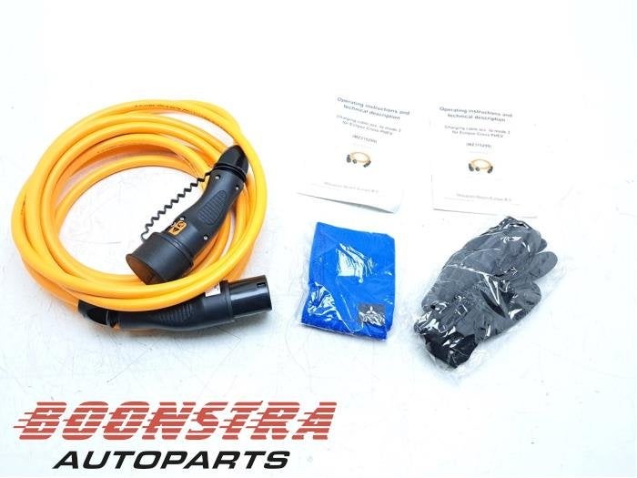 Oplaadkabel hybride van een Mitsubishi Eclipse Cross, Gebruikt, -, -, Ophalen of Verzenden